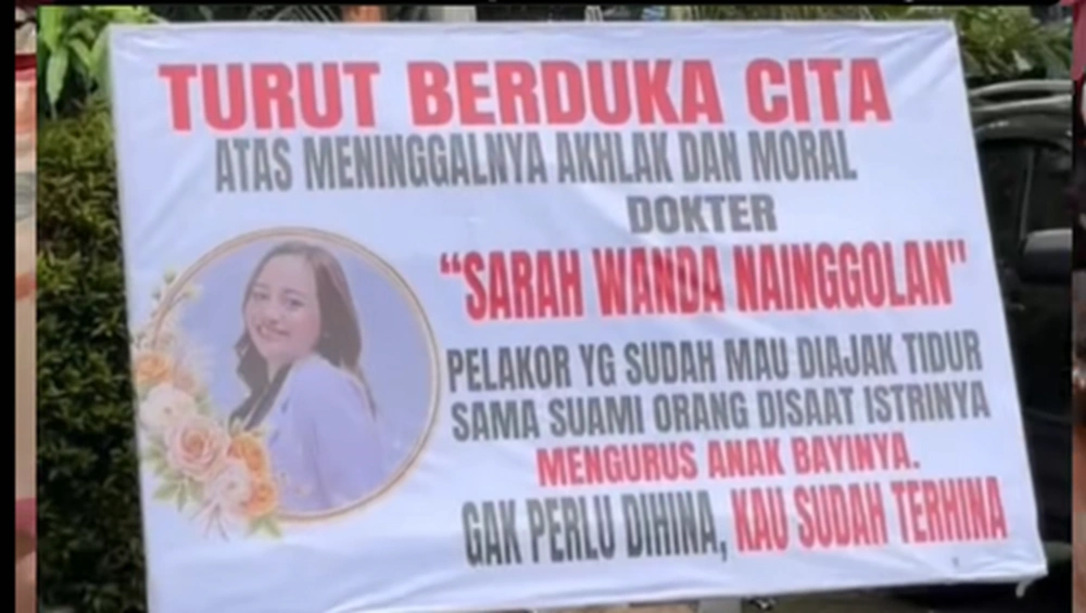 Papan Bunga Istri Sah untuk Pelakor (TikTok)